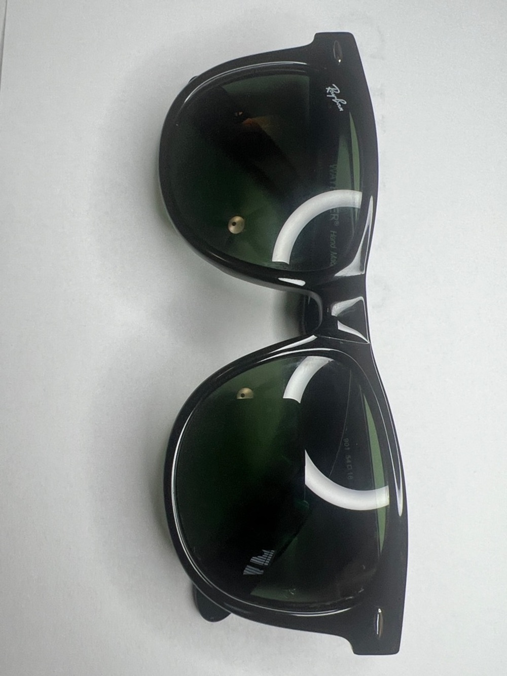 Ray-Ban Black Frame Sunglasses with - Classic Glossy Wayfarer - Picture 7 of 7